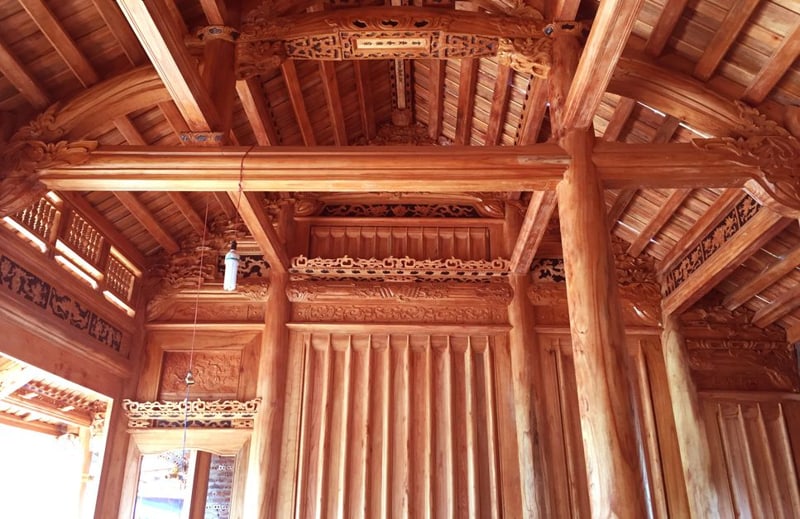 Hoành trong nhà gỗ cổ