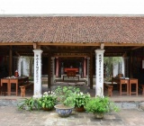 Nhà gỗ cột vuông: Vẻ đẹp kiến trúc hiện đại, uy nghi, vững chãi