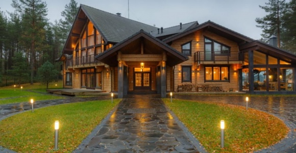 Biệt thự gỗ: Biểu tượng kiến trúc sang trọng và đẳng cấp