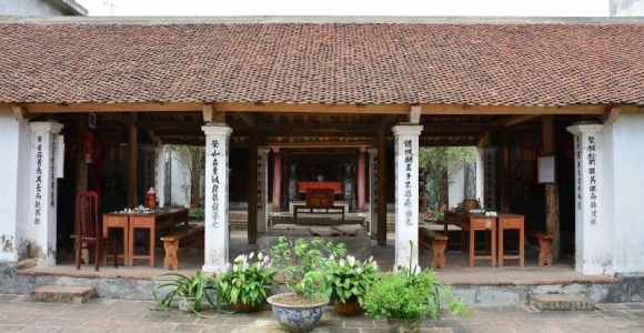 Nhà gỗ cột vuông: Vẻ đẹp kiến trúc hiện đại, uy nghi, vững chãi